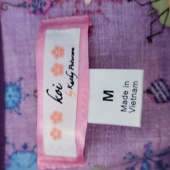 Koi Scrubs Top - Picture 2 of 5